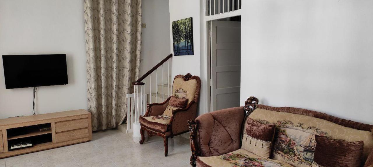 Apartment In Dar Homestay Daressalam Exterior foto